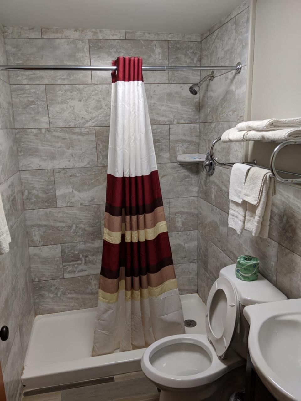 Americas Best Value Inn Bradford Extérieur photo